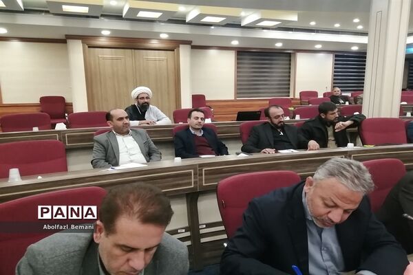 نشست رابطین کمیته‌های همکاری حوزه و آموزش و پرورش در قم