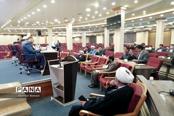 نشست رابطین کمیته‌های همکاری حوزه و آموزش و پرورش در قم