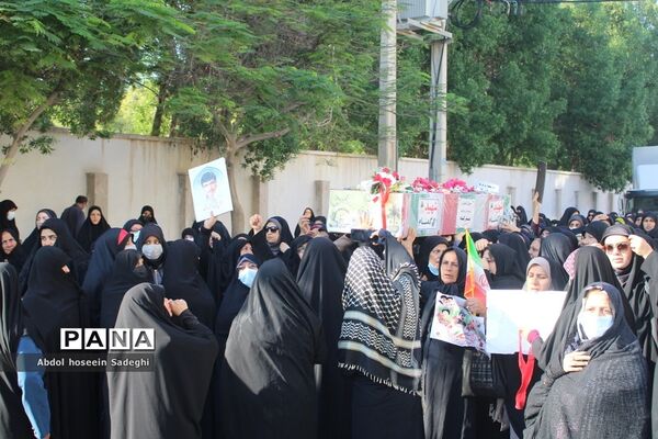 تشییع سه شهید گمنام در فرودگاه بوشهر