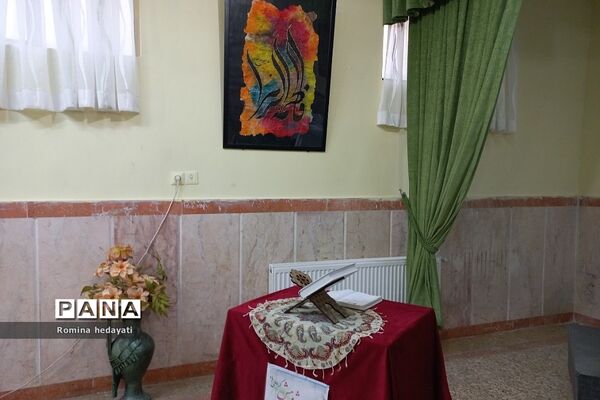 برگزاری نمایشگاه شمیم یاس در هنرستان مبتکران رودهن