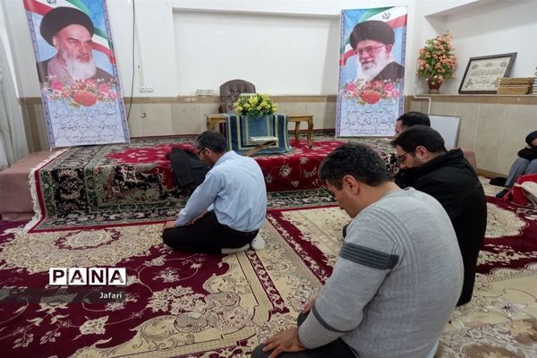 جشنواره (مدرسه ای یازده کلاس یازده سرود) در مدرسه ندای اسلام در استان اصفهان