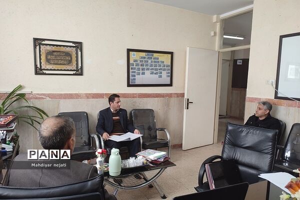 بازدید رئیس امور مدارس سمپاد کشور از مدرسه استعدادهای درخشان شهید بهشتی رودهن