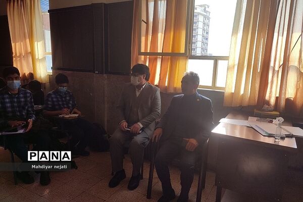 بازدید رئیس امور مدارس سمپاد کشور از مدرسه استعدادهای درخشان شهید بهشتی رودهن