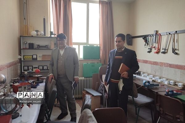 بازدید رئیس امور مدارس سمپاد کشور از مدرسه استعدادهای درخشان شهید بهشتی رودهن