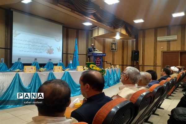 تجلیل از برگزیدگان مسابقات قرآنی ناحیه3 شیراز