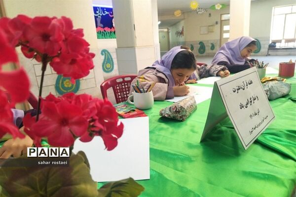 تجلیل از برگزیدگان مسابقات قرآنی ناحیه3 شیراز