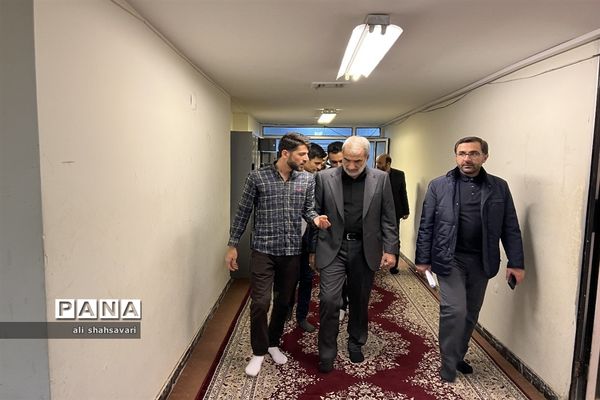 دیدار صمیمی وزیرآموزش و پرورش با دانشجویان دانشگاه فرهنگیان استان کرمانشاه