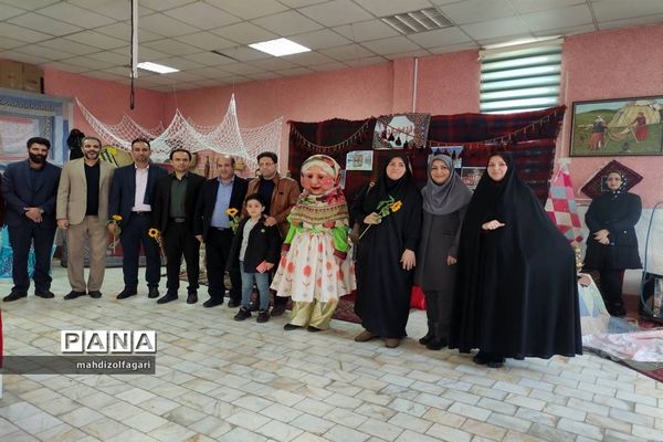 جشنواره ایران شناسی آموزشگاه ابتدایی هیئت امنایی شهید مقدم ناحیه دو شهرری