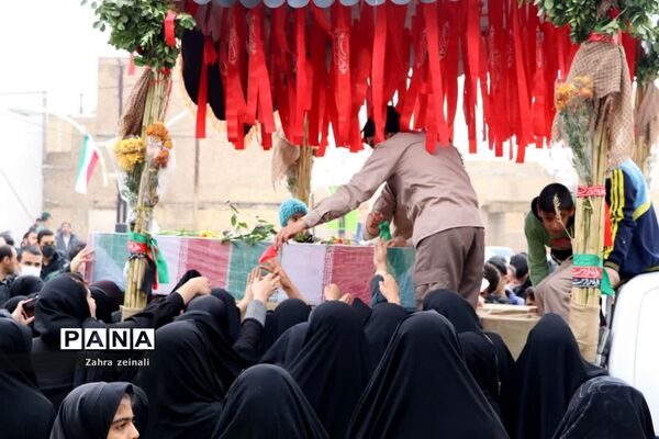 مراسم وداع با  شهید گمنام هشت سال دفاع‌مقدس در شهرستان اقلید