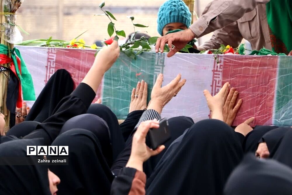 مراسم وداع با  شهید گمنام هشت سال دفاع‌مقدس در شهرستان اقلید