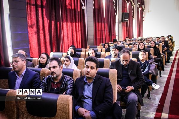 آیین تجلیل از برگزیدگان پژوهش و فناوری آذربایجان غربی