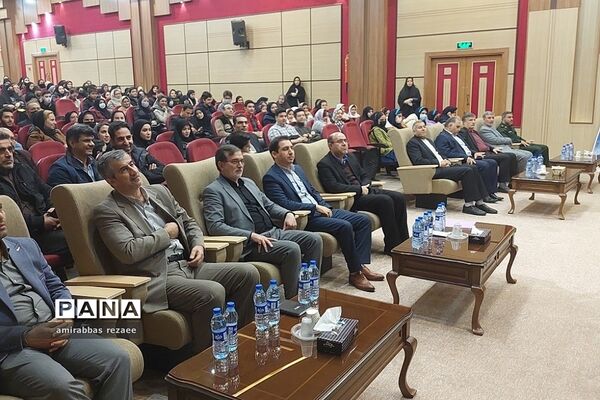 مراسم تقدیر از دانش‌آموزان، معلمان  و پژوهشگران شهرستان شهریار