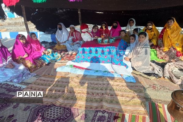 جشنواره غذای سنتی چهارمحال وبختیاری و شب یلدا در دبیرستان مرضیه