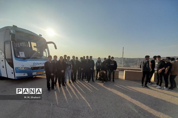 حضور دانش‌آموزان نواحی یک و چهار قم در اردوی راهیان نور