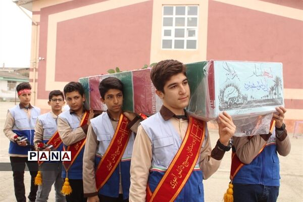 مراسم استقبال از شهید خوشنام در دبیرستان امام صادق گلوگاه
