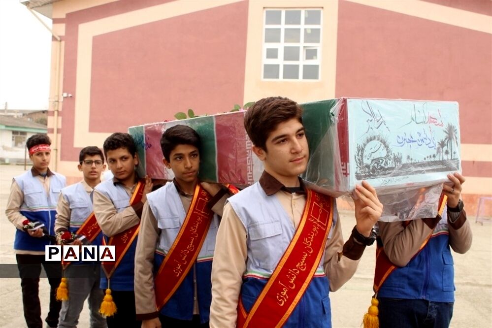 مراسم استقبال از شهید خوشنام در دبیرستان امام صادق گلوگاه