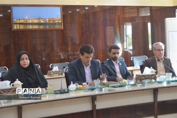 نشست شورای معاونان آموزش و پرورش استان بوشهر با حضور معاون وزیر