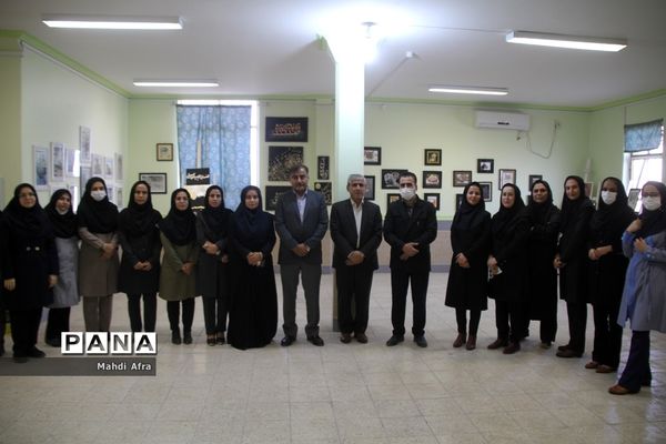 افتتاح نمایشگاه دست سازه های دانش‌آموزان هنرستان فرزانگان شهرستان بهبهان