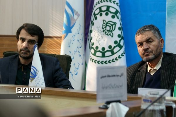 دومین نشست هم اندیشی اعضای مجلس دانش‌آموزی پسران استان قم