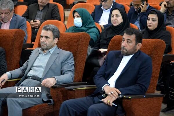 نشست شورای هماهنگی مدارس و مراکز غیر‌دولتی استان بوشهر با حضور معاون وزیر