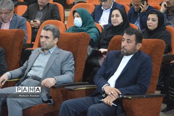 نشست شورای هماهنگی مدارس و مراکز غیر‌دولتی استان بوشهر با حضور معاون وزیر