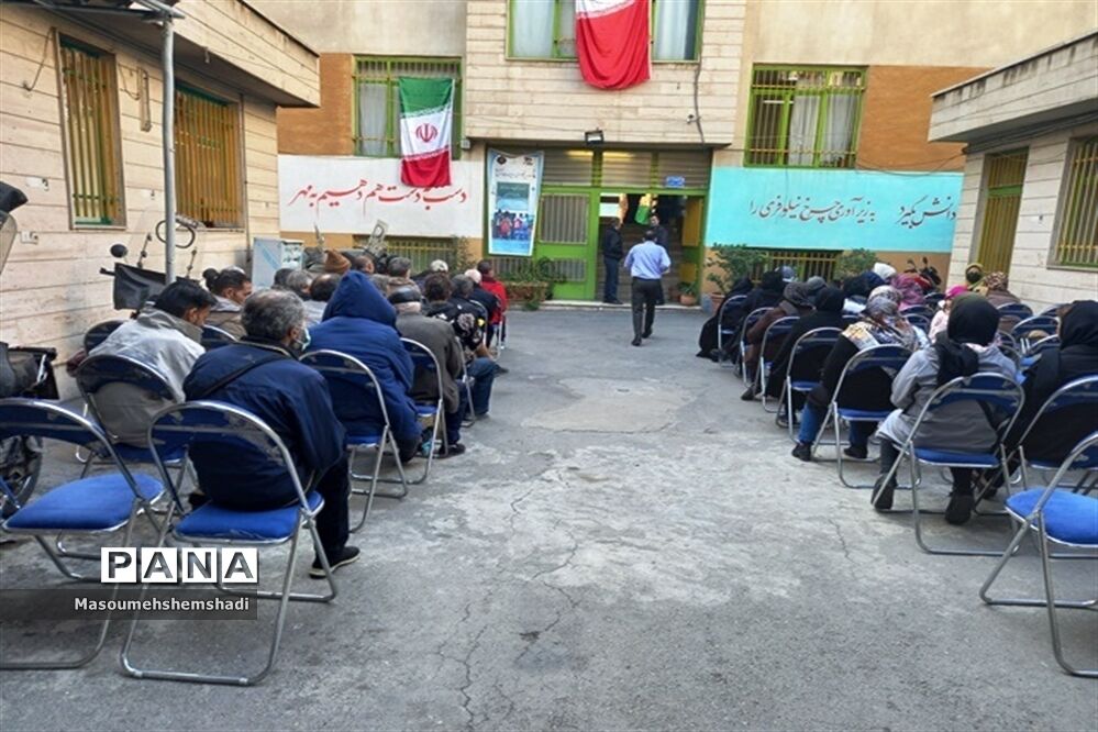 میز خدمت در محله هرندی منطقه12