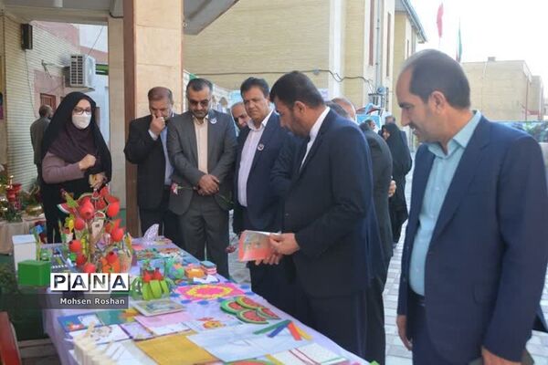 بازدید روسای ادارات مدارس غیر دولتی قطب 6 کشور از دبستان هیات امنایی باهنر بوشهر