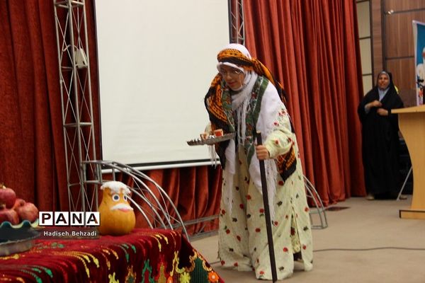 مراسم گرامیداشت یلدای فاطمی درشهرستان اسلامشهر