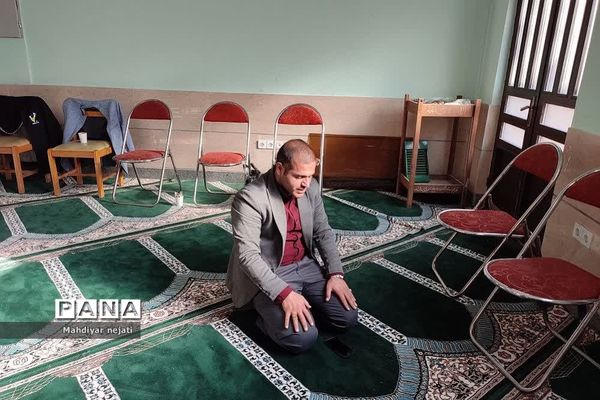 نشست هم‌دلی و همفکری همکاران فرهنگی  مقطع متوسطه دوم  آموزش و پرورش منطقه رودهن