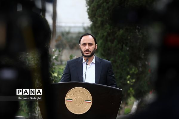 حاشیه جلسه هیات دولت