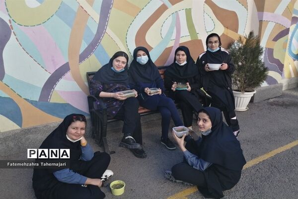 یلدای فاطمی در دبیرستان مصلی نژاد
