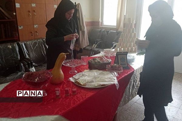 جشن آیینی  یلدا در مدارس رودهن