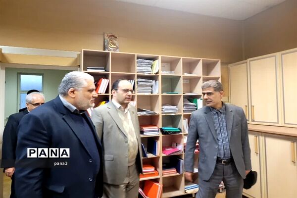 بازدید معاون وزیر و رئیس مرکز ارزشیابی و تضمین کیفیت نظام آموزش و پرورش از آموزش و پرورش منطقه 3