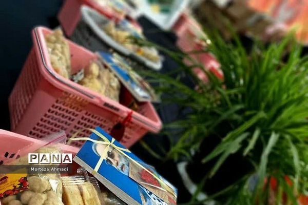 توزیع بیش از ۴۰ بسته یلدایی در مسجد ولیعصر (عج) دیلمان