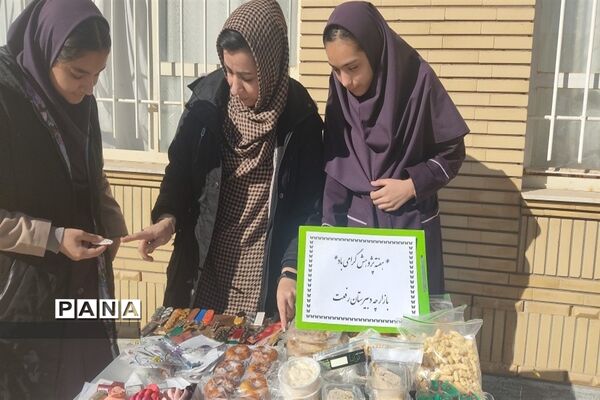 برگزاری آیین سنتی جشن شب یلدا در مدارس دخترانه شهرستان کاشمر