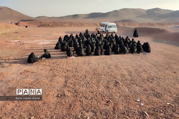 اجرای آموزش کار با اسلحه در میدان تیر شهرستان رباط‌کریم