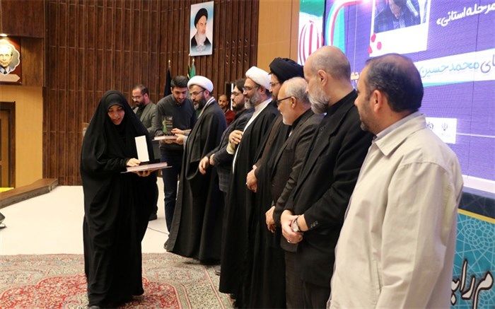 تقدیر از 7 برگزیده مرحله استانی کنگره شعر دفاع مقدس و مقاومت در قم