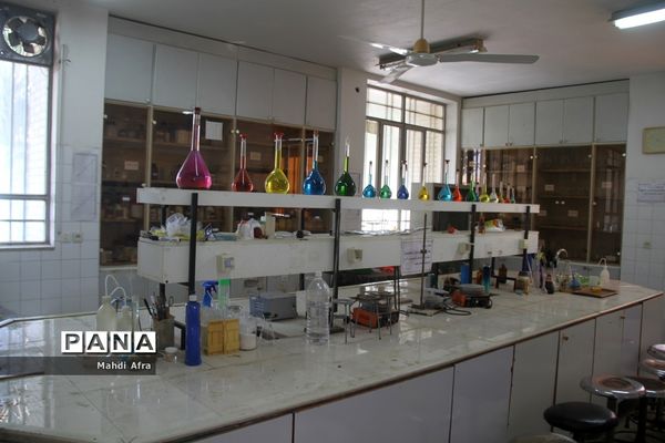 بازدید از نمایشگاه دانش‌آموزی پژوهشسرای خوارزمی شهرستان بهبهان