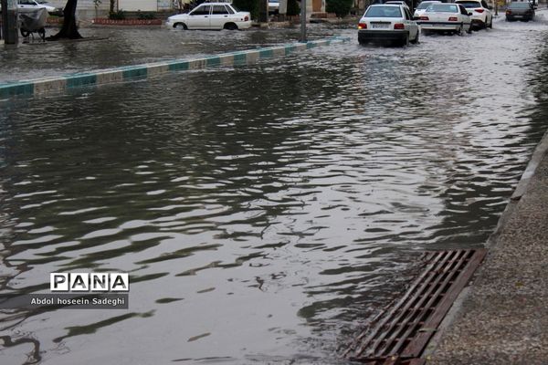 بارش باران و آبگرفتگی معابر در بوشهر
