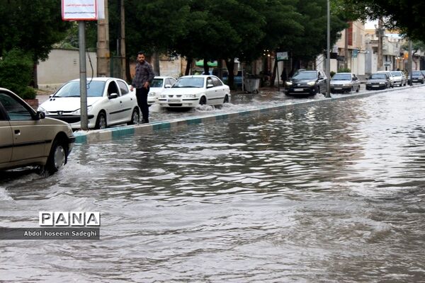 بارش باران و آبگرفتگی معابر در بوشهر