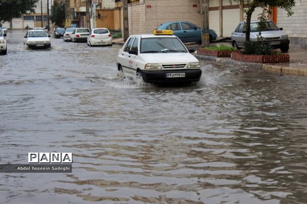 بارش باران و آبگرفتگی معابر در بوشهر