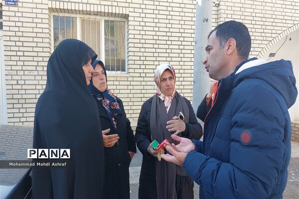 سفرکاروان خدمت شهرستان نایین به روستا دهستان بافران