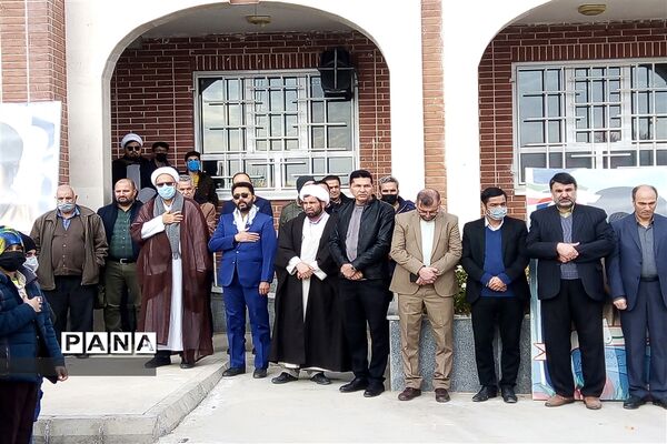 وداع دانش‌آموزان شهرستان تربت‌جام با پیکر مطهر شهید گمنام