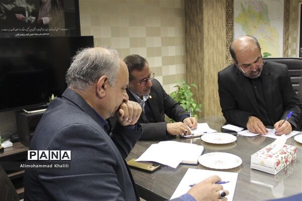 جلسه شورای برنامه ریزی سازمان دانش‌آموزی استان فارس