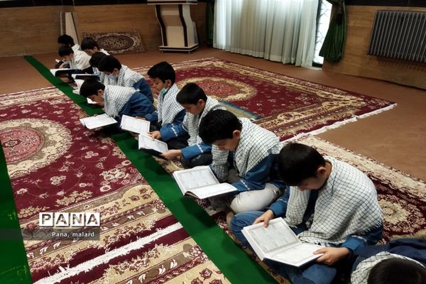 برگزاری زیارت عاشورا در دبستان مرحوم علیرضا مزرعه  ملارد