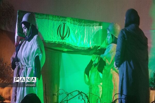 تئاتر «دعوتنامه» در کانون فاطمیه (س) منطقه کهریزک به روی صحنه رفت