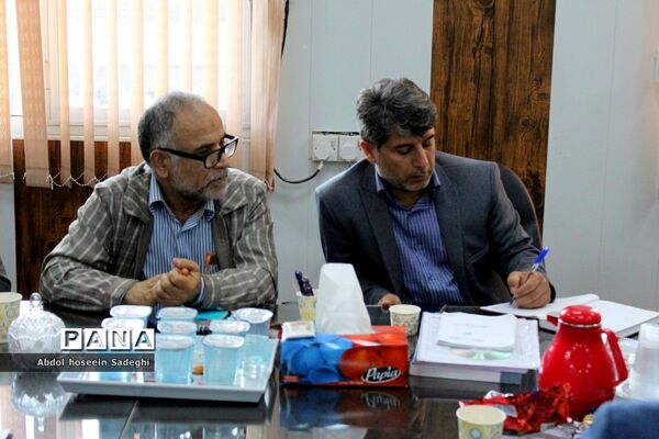 نشست مشترک معاونت آموزش ابتدایی با مسئولان مدارس راهیان کوثر استان بوشهر