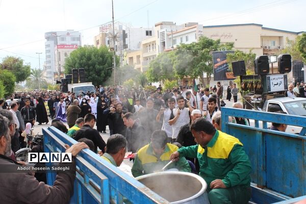 تشییع پیکر 3 شهید گمنام دفاع مقدس در بوشهر