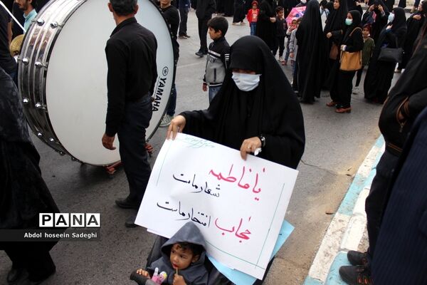 تشییع پیکر 3 شهید گمنام دفاع مقدس در بوشهر
