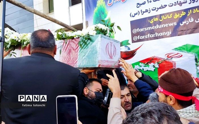 گزارش ویدویی از مراسم تشییع پیکر پاک شهید گمنام دانش‌آموز همزمان با شهادت حضرت فاطمه زهرا علیهاالسلام در شیراز
